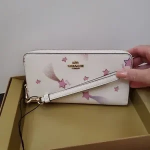 長財布 Boxed Long Zip Around Wallet With Disco Star Print COACH® | Boxed Long Zip Around Wallet With Disco Star Print
